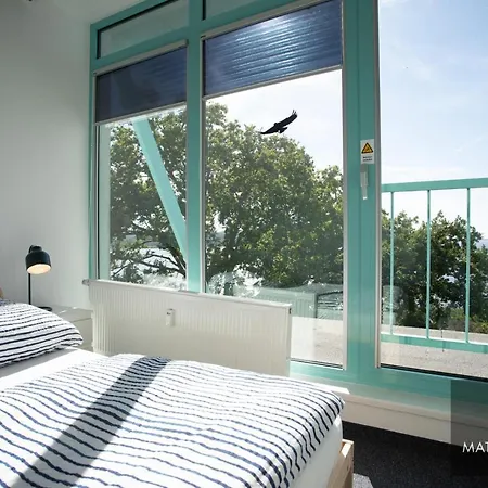 Project Bay - Workation / Coworking 旅馆