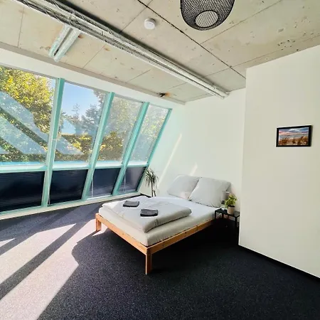 Project Bay - Workation / Coworking Vandrarhem *