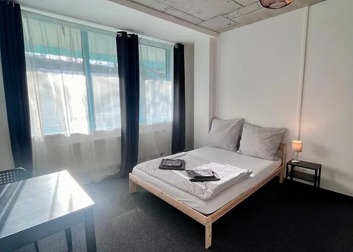 Project Bay - Workation / Coworking Hostel